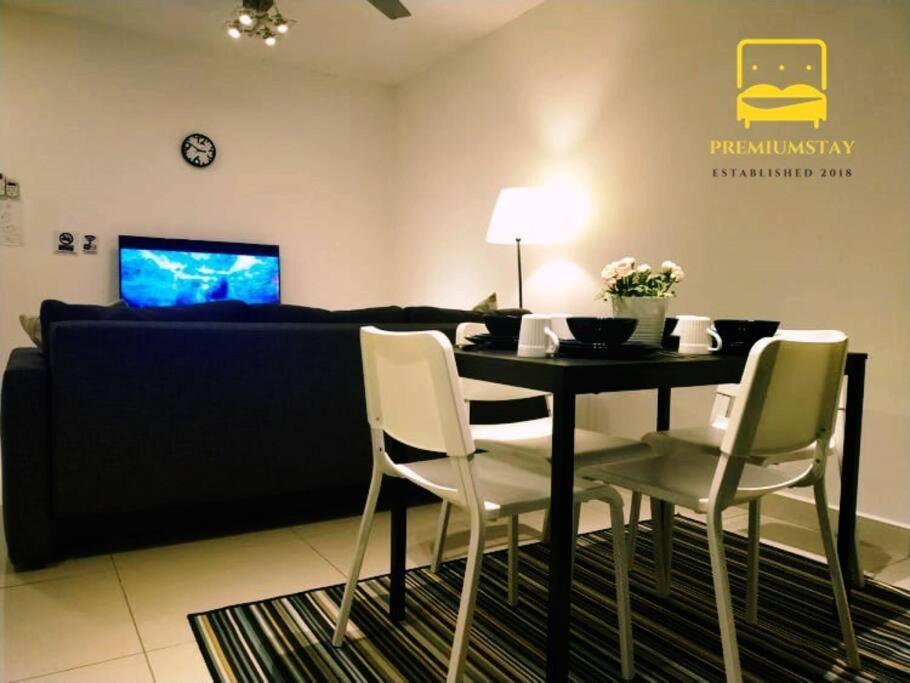 H2O Retreat Studio Home 5Min To Lrt By Premium Stay Petaling Jaya Exteriör bild
