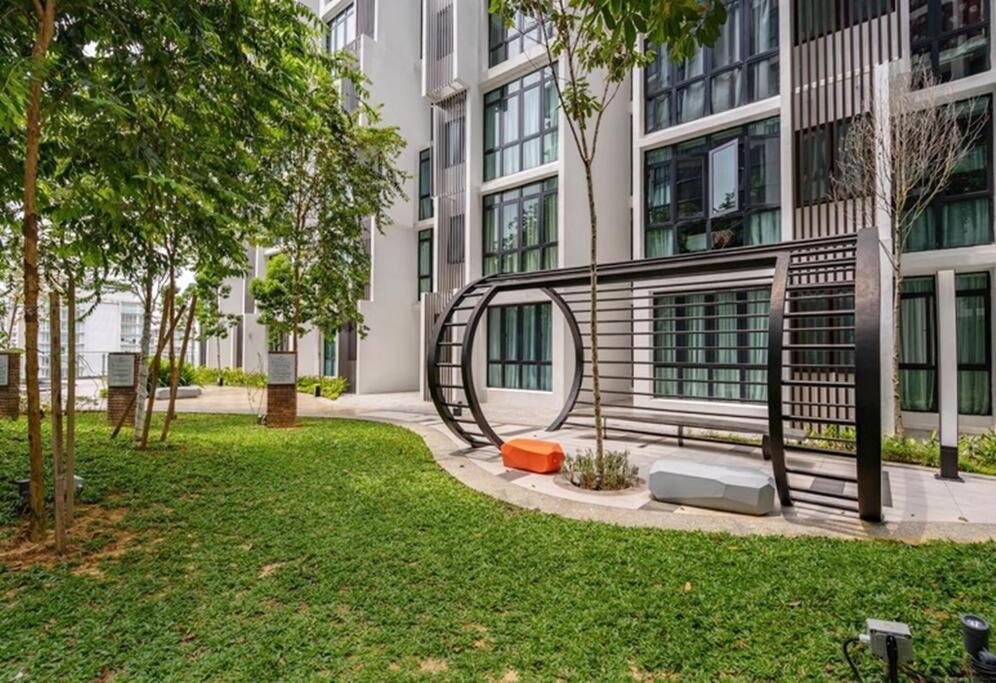 H2O Retreat Studio Home 5Min To Lrt By Premium Stay Petaling Jaya Exteriör bild